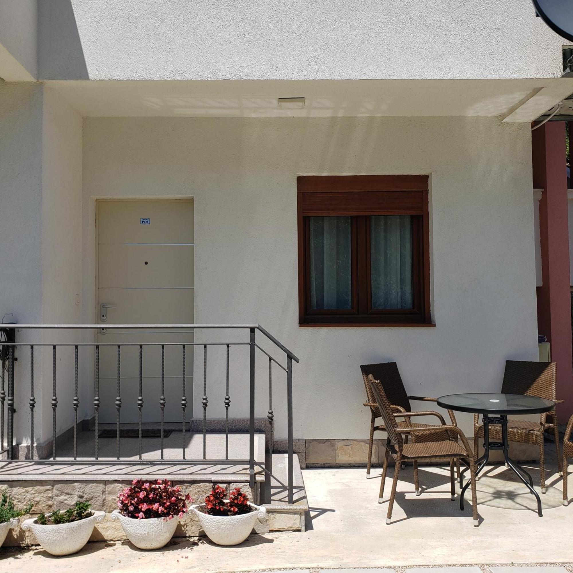 Green Hill Apartments 울친 객실 사진